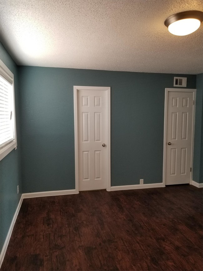Foto del edificio - 6110 Glenmont Dr