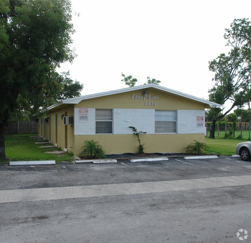 Building Photo - 1018 NW 2nd Ave