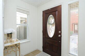 Building Photo - 1311 Bingham St