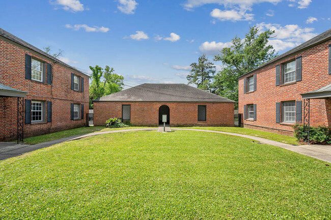 Building Photo - 4222 Perkins Rd