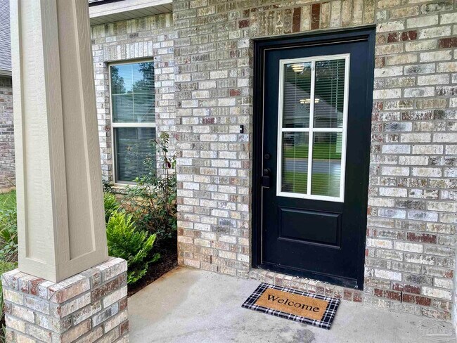 Building Photo - 831 Avellanas Dr