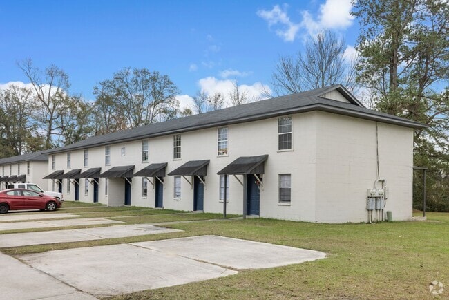 Building Photo - Farms at Moncks Corner