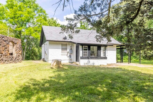 Foto del edificio - 3108 Birmingham Loop