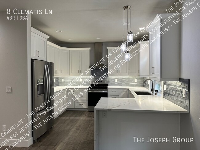 Building Photo - 8 Clematis Ln