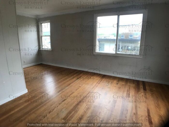 Primary Photo - 205 E Dewey St