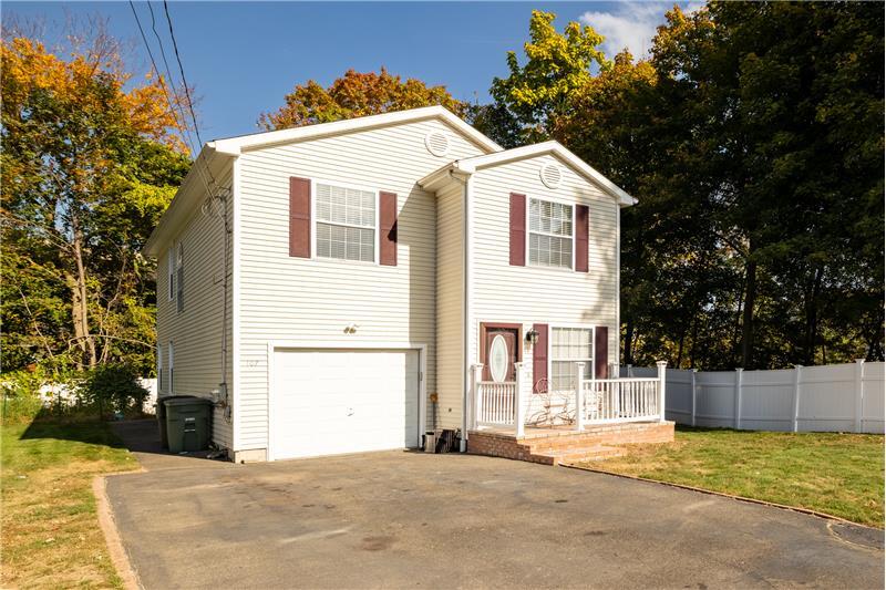 Primary Photo - 107 Waverly Ave