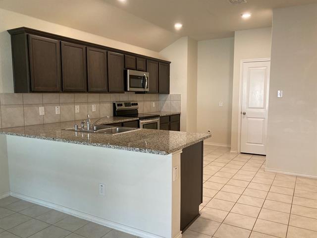 Building Photo - 1106 Sapphire Dr