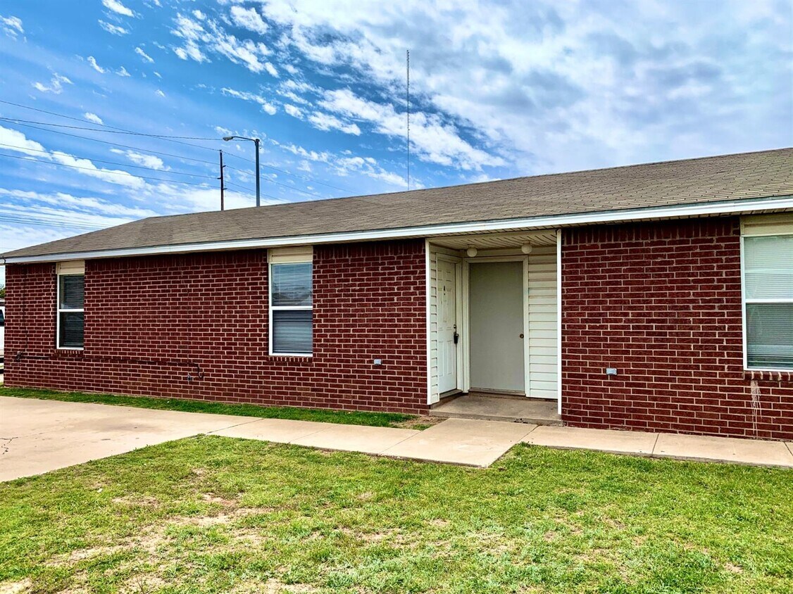Primary Photo - 1504 82nd St