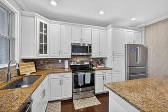 Building Photo - 4543 Mediterranean Cir