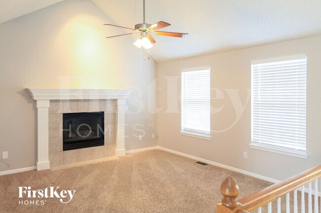 Building Photo - 707 Corrington Dr