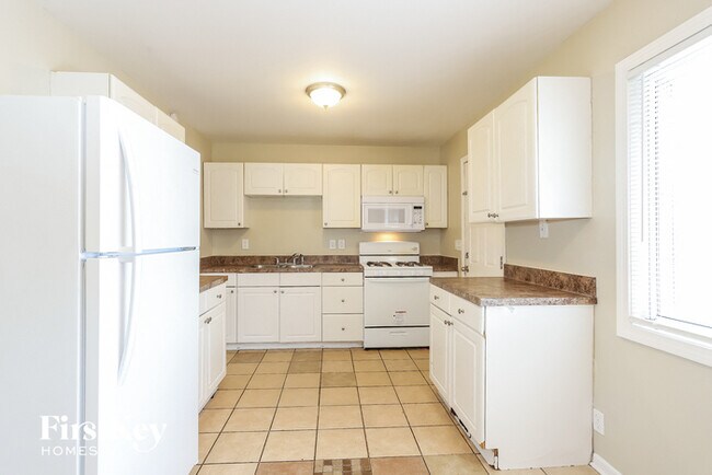 Foto del edificio - 341 Hanover Dr