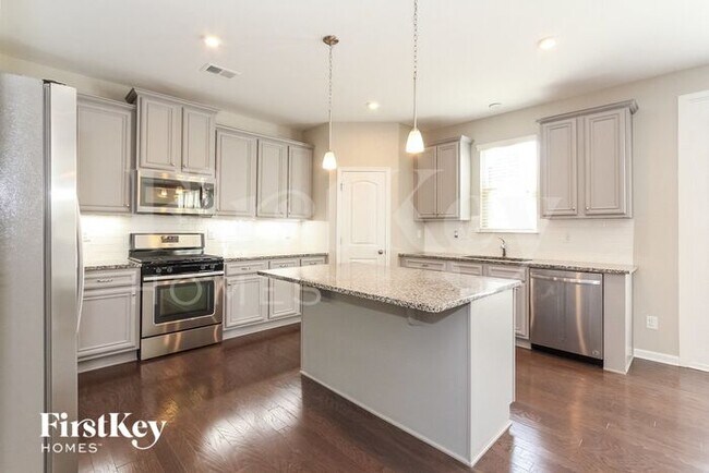 Foto del edificio - 11370 Cedarvale Farm Pkwy