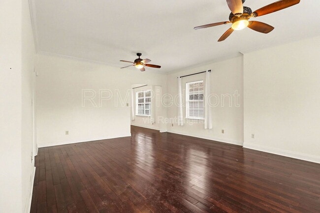 Photo - 160 Ormond St SE House