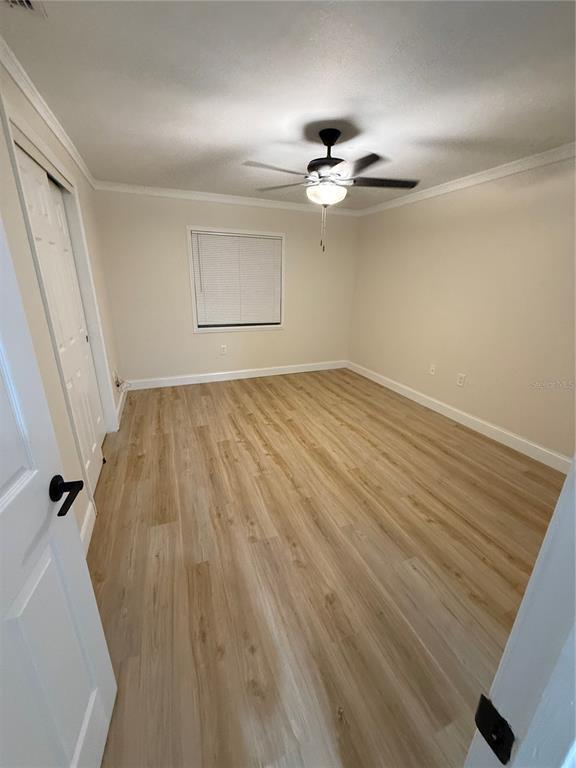 Foto del edificio - 2604 Hidden Lake Dr N