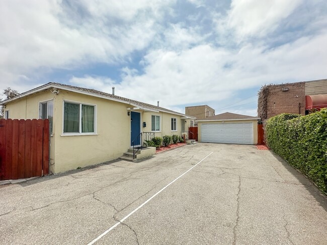 Building Photo - 4520 Marine Ave