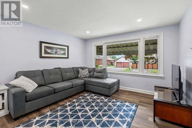 Building Photo - 406 Gliddon Ave