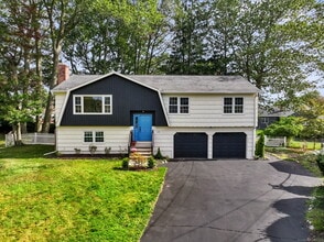 Building Photo - 29 Magellan Dr