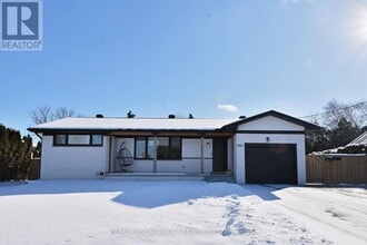 Building Photo - 664 Hiawatha Blvd