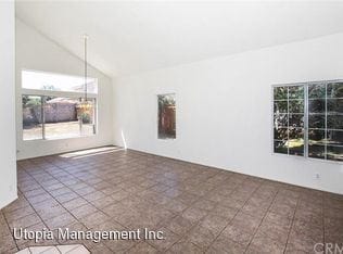 Foto del edificio - 3 br, 3 bath House - 3234 Rollingridge Ave