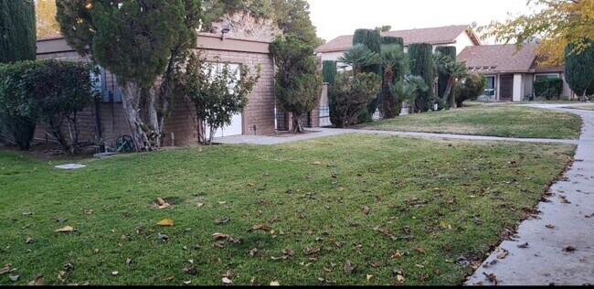 Foto del edificio - 1042 Peg St