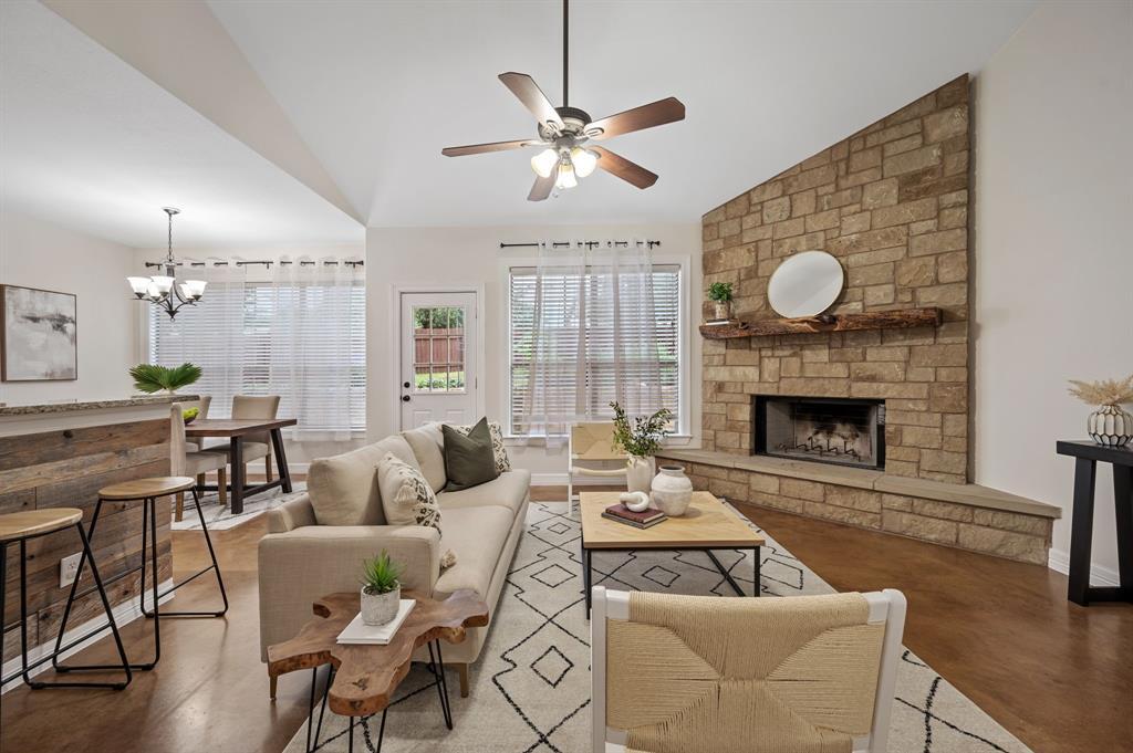 Foto principal - 10106 Sandy Beach Rd