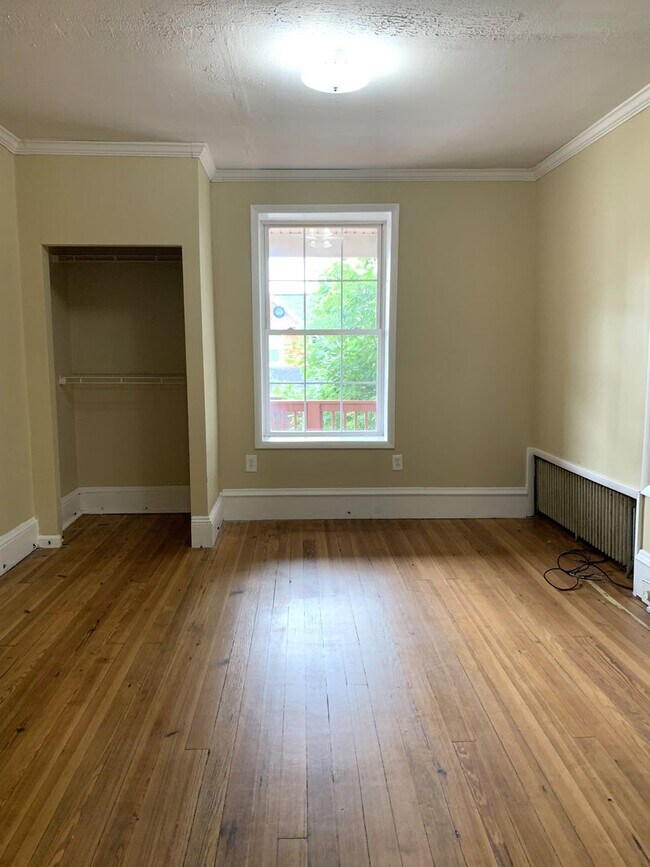 Foto del edificio - 221 Philadelphia Ave