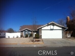 Building Photo - 2319 Landsford St