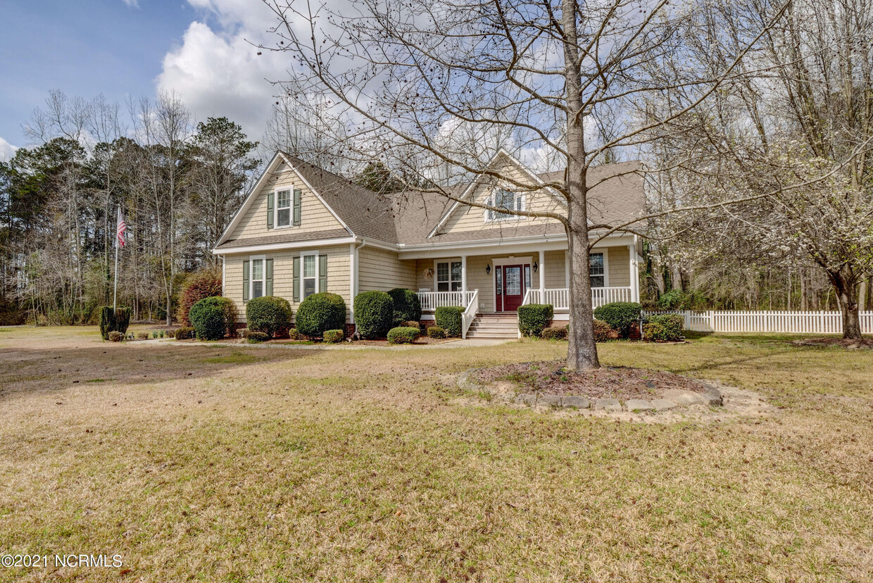 Primary Photo - 131 Quail Rd
