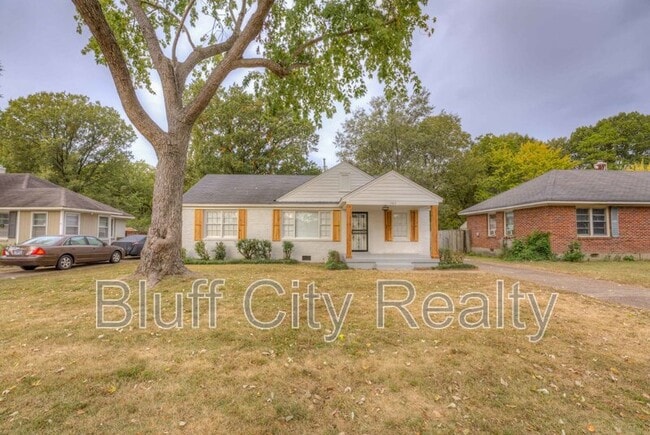 Photo - 1363 Colonial Rd House