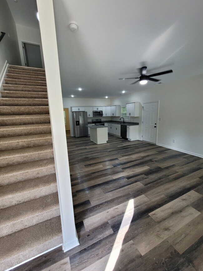 Foto del edificio - 307 W Blair Ave