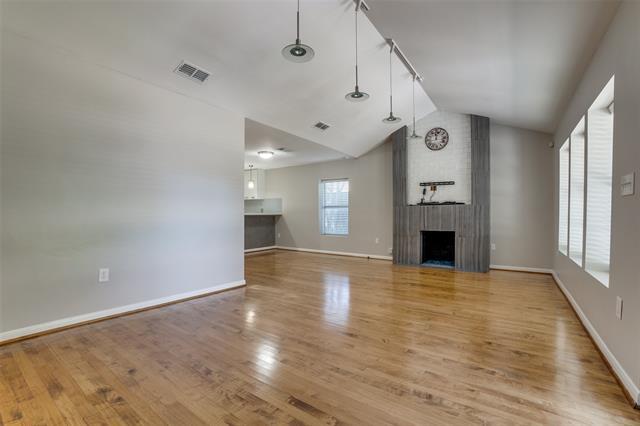 Building Photo - 5203 Stoneleigh Ave