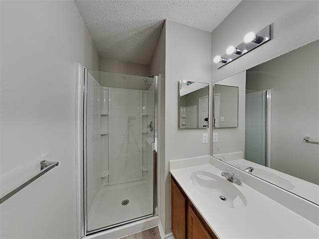 Building Photo - 8311 Redheart St