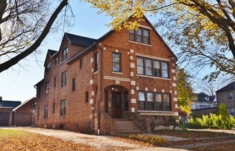 Building Photo - 1319 Rutledge St