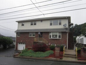 Building Photo - 138 Haverhill Ave