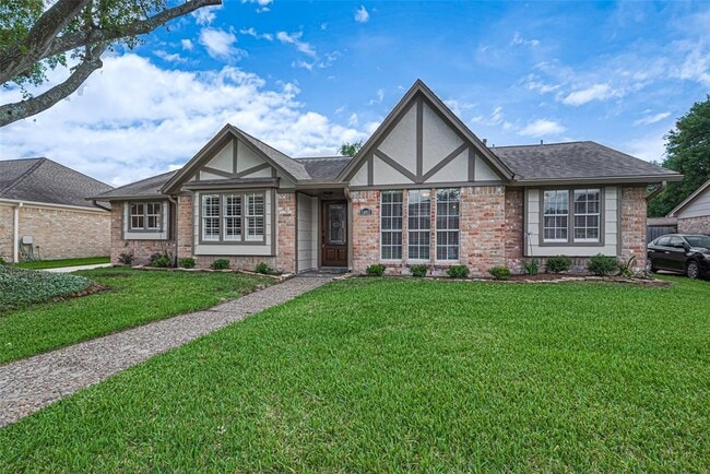 Building Photo - 14911 Sun Harbor Dr