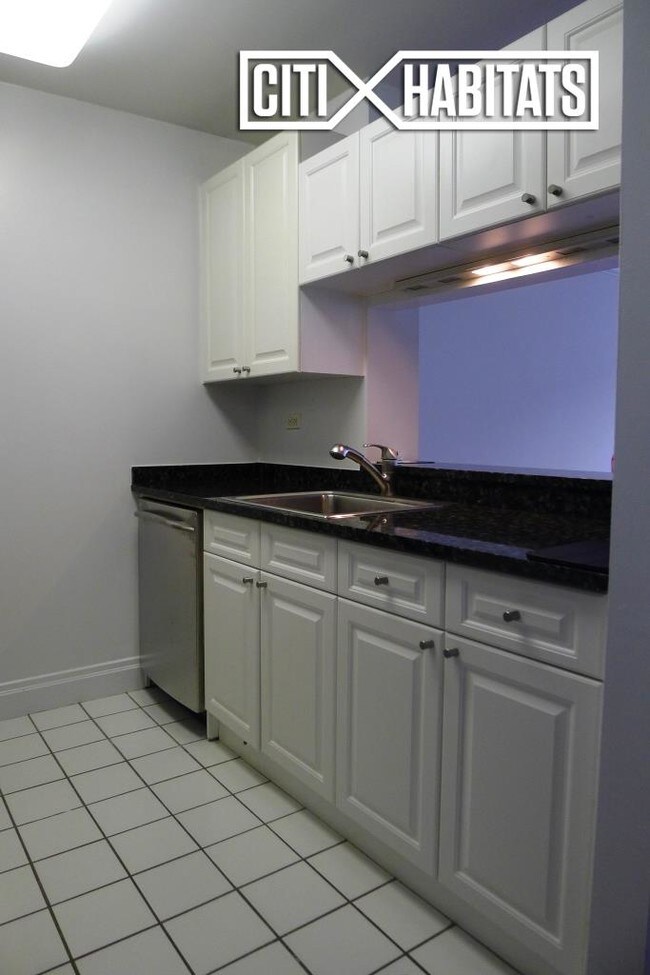 Foto del edificio - 350 E 82nd St