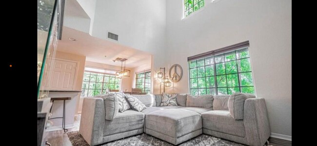 Foto del edificio - 5202 Hampton Beach Pl