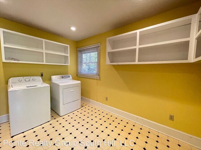 Building Photo - 3 br, 2 bath House - 76 Lakeview Dr