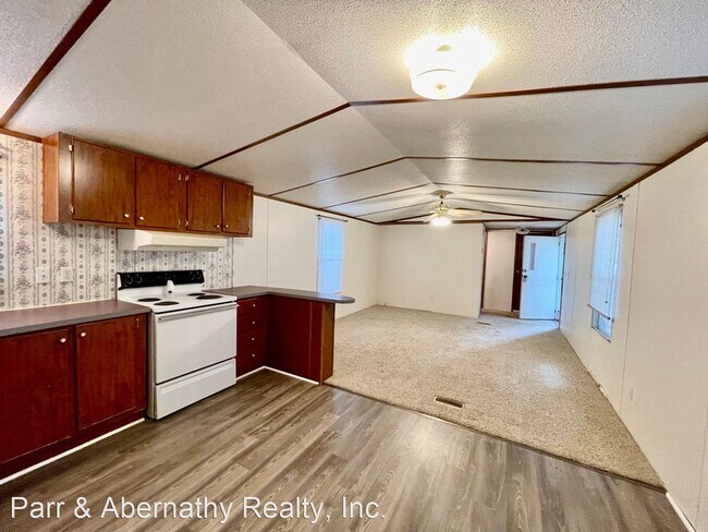 Building Photo - 2 br, 2 bath House - 5015 - 1 Middle Road