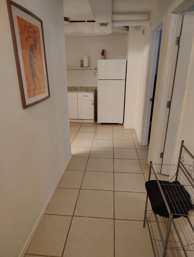 Foto del edificio - AVAILABLE NOW 2 bed - 1 Bath Lead and I 25...