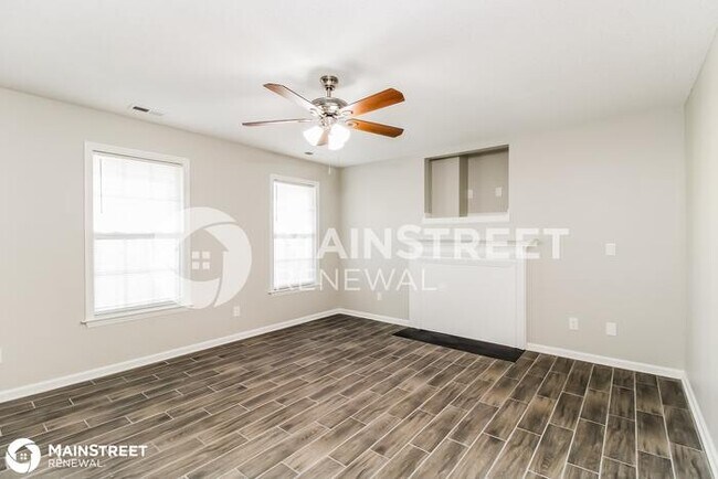 Foto del edificio - 105 Hogan Ln, Winston-Salem, NC 27127