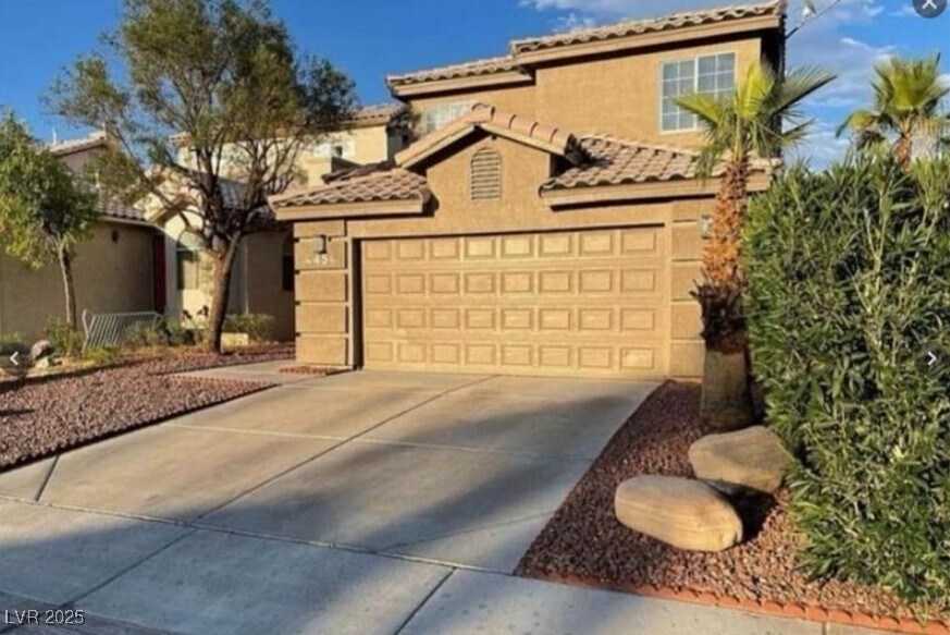 Foto principal - 4454 Bertram Ln
