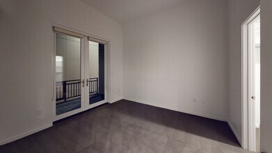 Interior Photo - Verve