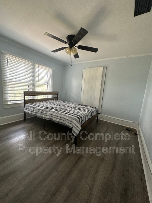 Building Photo - 363 W 63rd Street