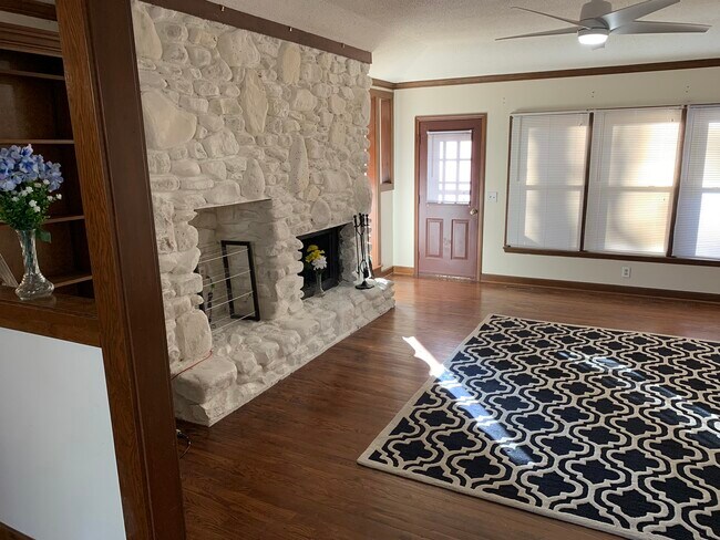 Foto del edificio - 7504 Milestone Ct