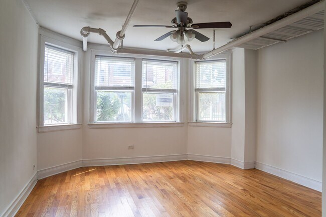 Foto del edificio - Albany Park - 1 Bed / 1 Bath, English Gard...