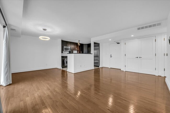 Building Photo - 411 S Old Woodward Ave