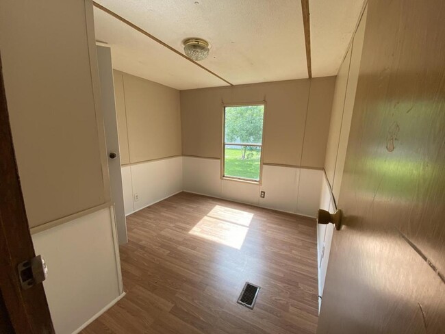Building Photo - 4859 Nicole Lane