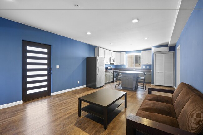 Foto del edificio - 1168 1/2 W 24th St