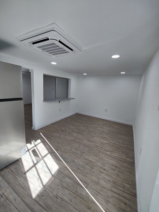 Foto del edificio - 3401 W Jackson St